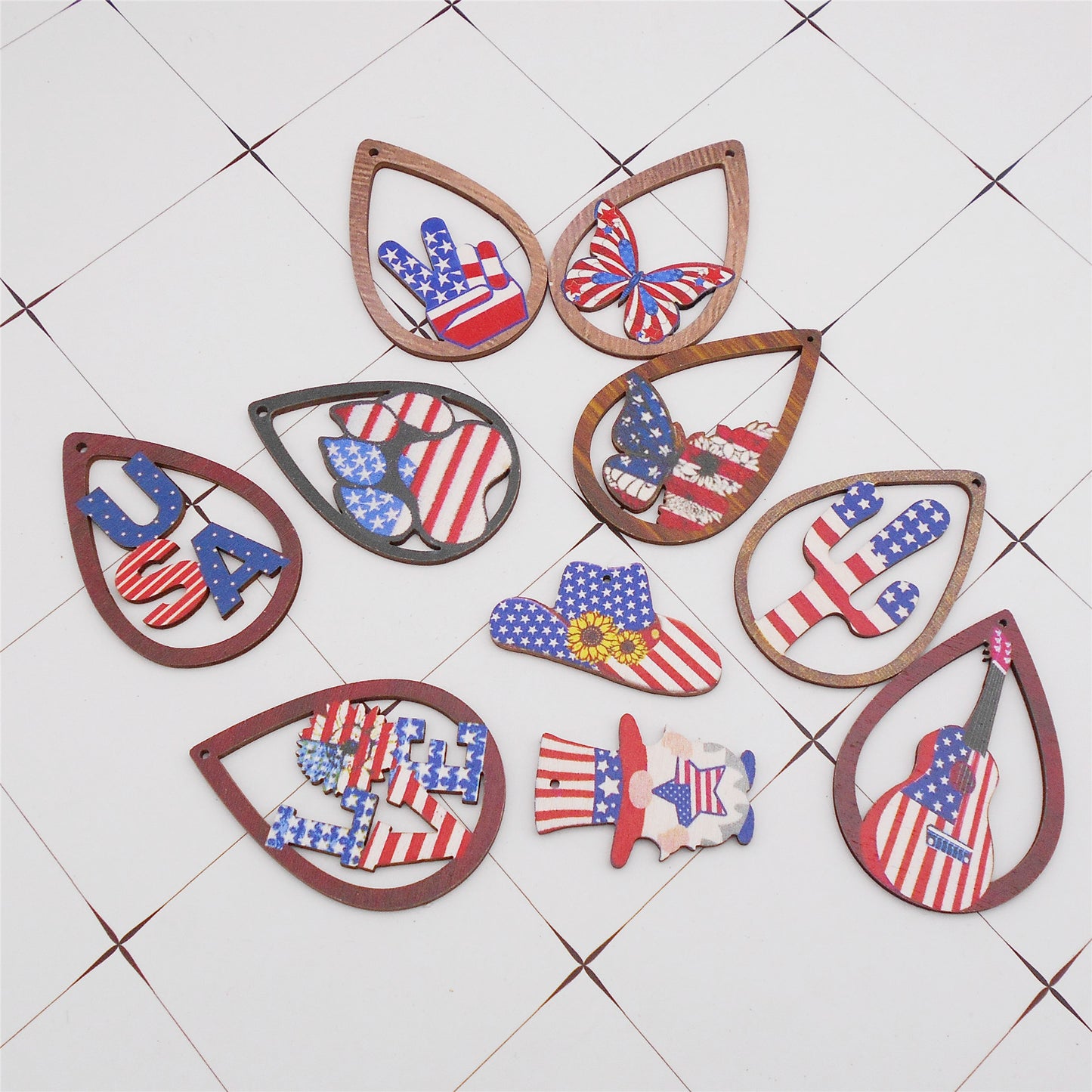 10Pcs American Flag Pattern Wood Charms Butterfly Cactus Hat Design Pendant Dangle for Jewelry Making DIY Craft Supplies Keychain Dangle Decor