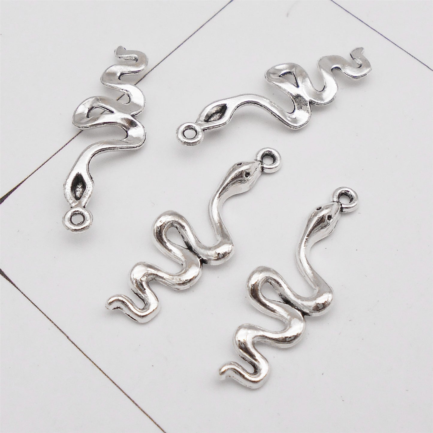 10Pcs Smooth Metal Slithering Snake Charms 28x10mm Wavy Snake Animal Pendants Retro Silver for Jewelry Making, Necklace Bracelet Earrings Decor, DIY Crafts Accessories