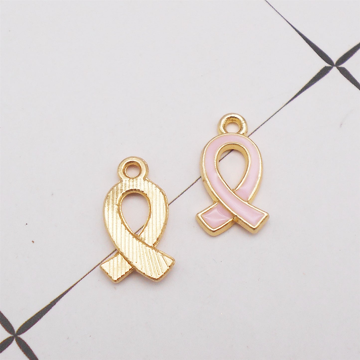 7Pcs Mini Enamel Scarf Charms 17x10mm Metal Jewelry Pendant for Necklace Bracelet Earrings Making, DIY Crafts Decor