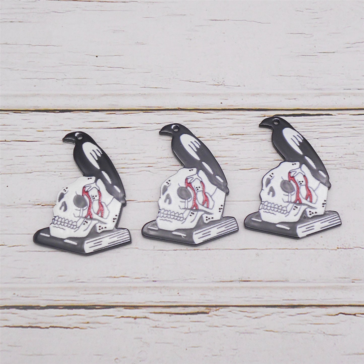 6PCS 43x31mm Acrylic Skull & Raven Pendant Charms for Halloween Theme Jewelry Making, DIY Crafts Supplies, Halloween Party Decoration