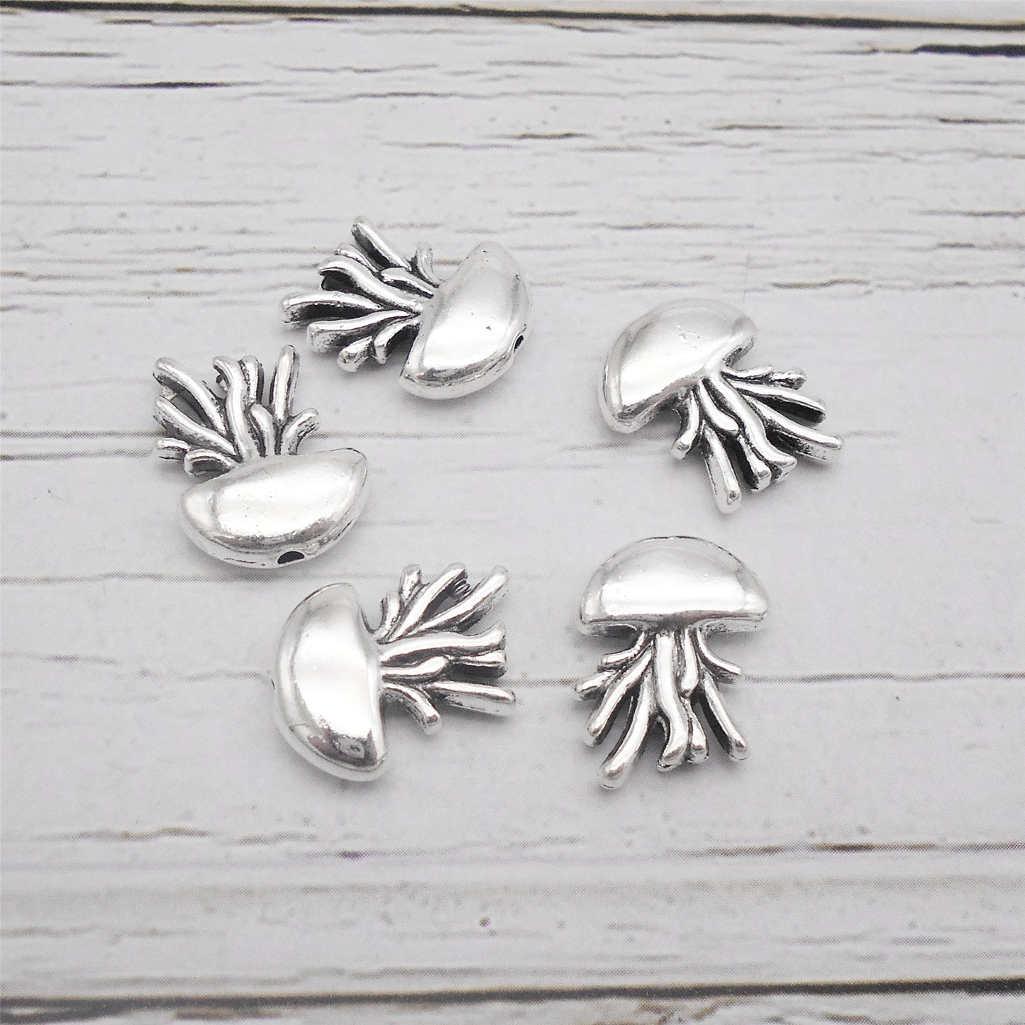 30pcs 14x12mm Antique Silver Jellyfish Hole Beads 1mm Hole Diameter, Alloy Marine Life Designed Spacer Beads for Jewelry Making Supplies DIY Craft Decor