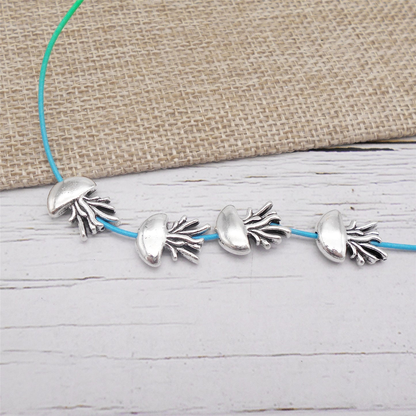 30pcs 14x12mm Antique Silver Jellyfish Hole Beads 1mm Hole Diameter, Alloy Marine Life Designed Spacer Beads for Jewelry Making Supplies DIY Craft Decor