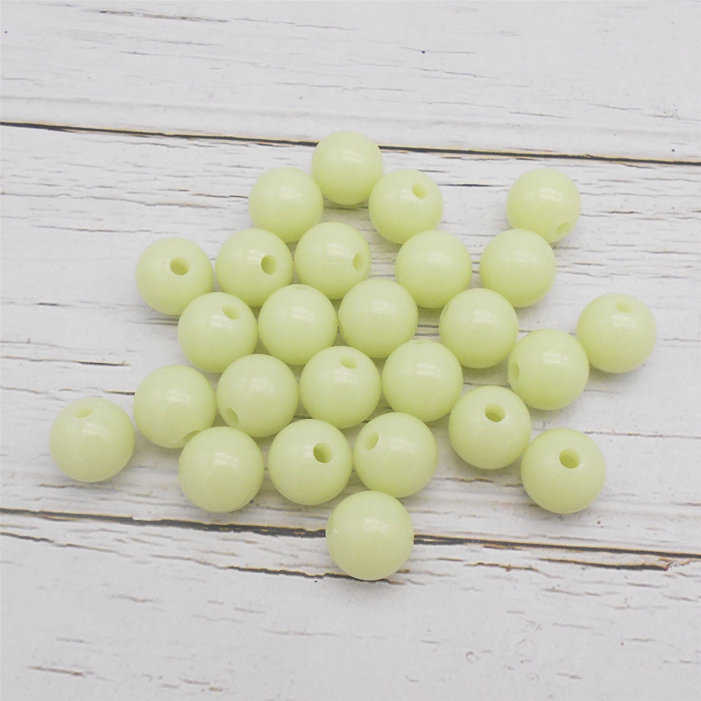 50PCS Acrylic Luminous Beads Round Fluorescent Spacer Beads Jewelry Making Loose Beads Glow In Dark for DIY Necklace Bracelet Accessories 8mm/10mm/12mm/16mm