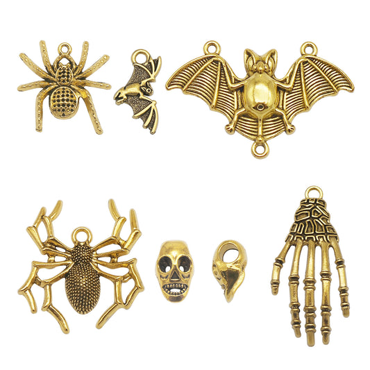 6PCS Retro Gold Halloween Series Charms Metal Spider Skull Bone Hand Pendant Bat Shaped Jewelry Connector for Necklace Bracelet Earrings Making Accessories DIY Crafts Supplies Keychain Decor