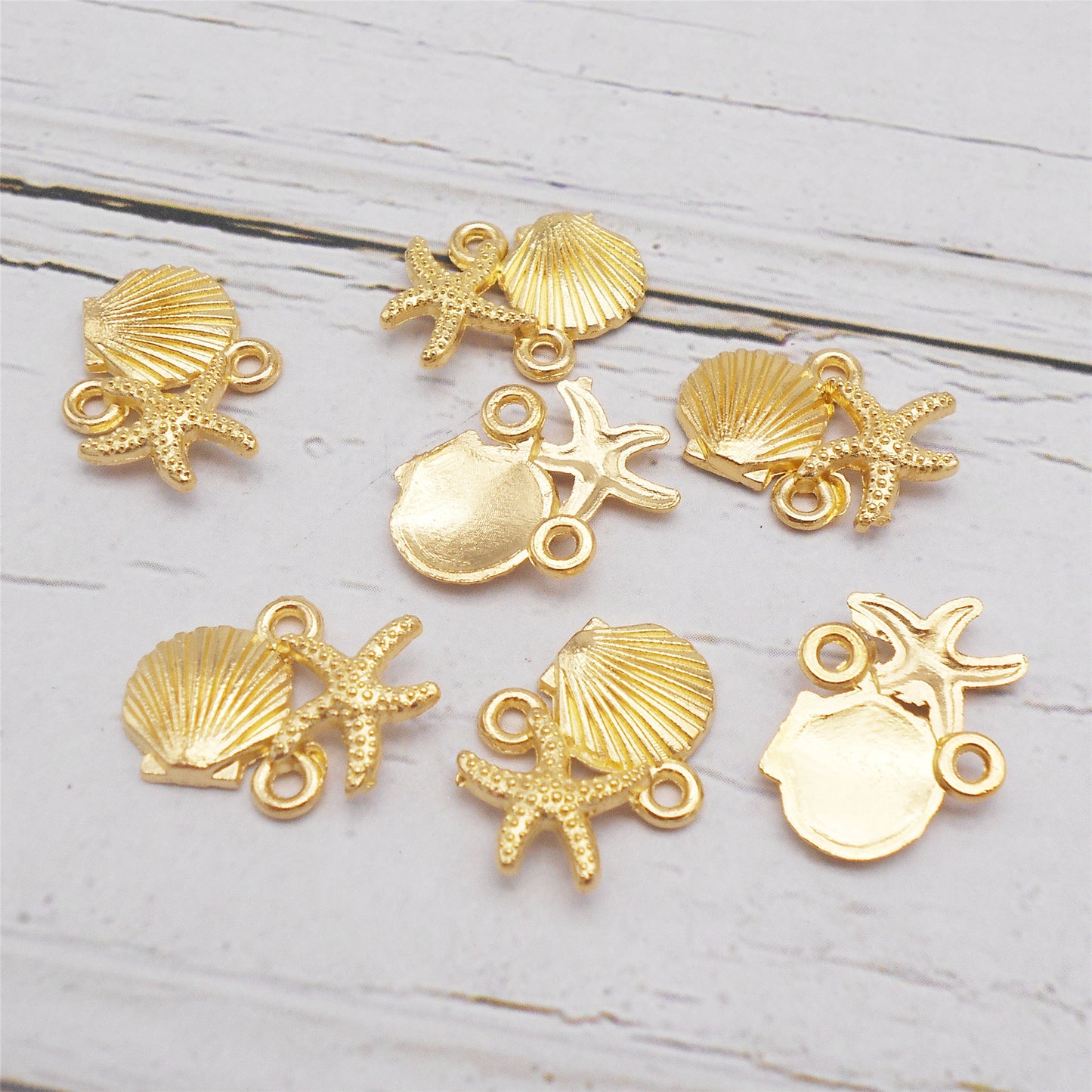 20Pcs 13x16mm Retro Gold Seashell & Starfish Combo Charms Metal Marine Life Pendants for Jewelry Making DIY Crafts Decor