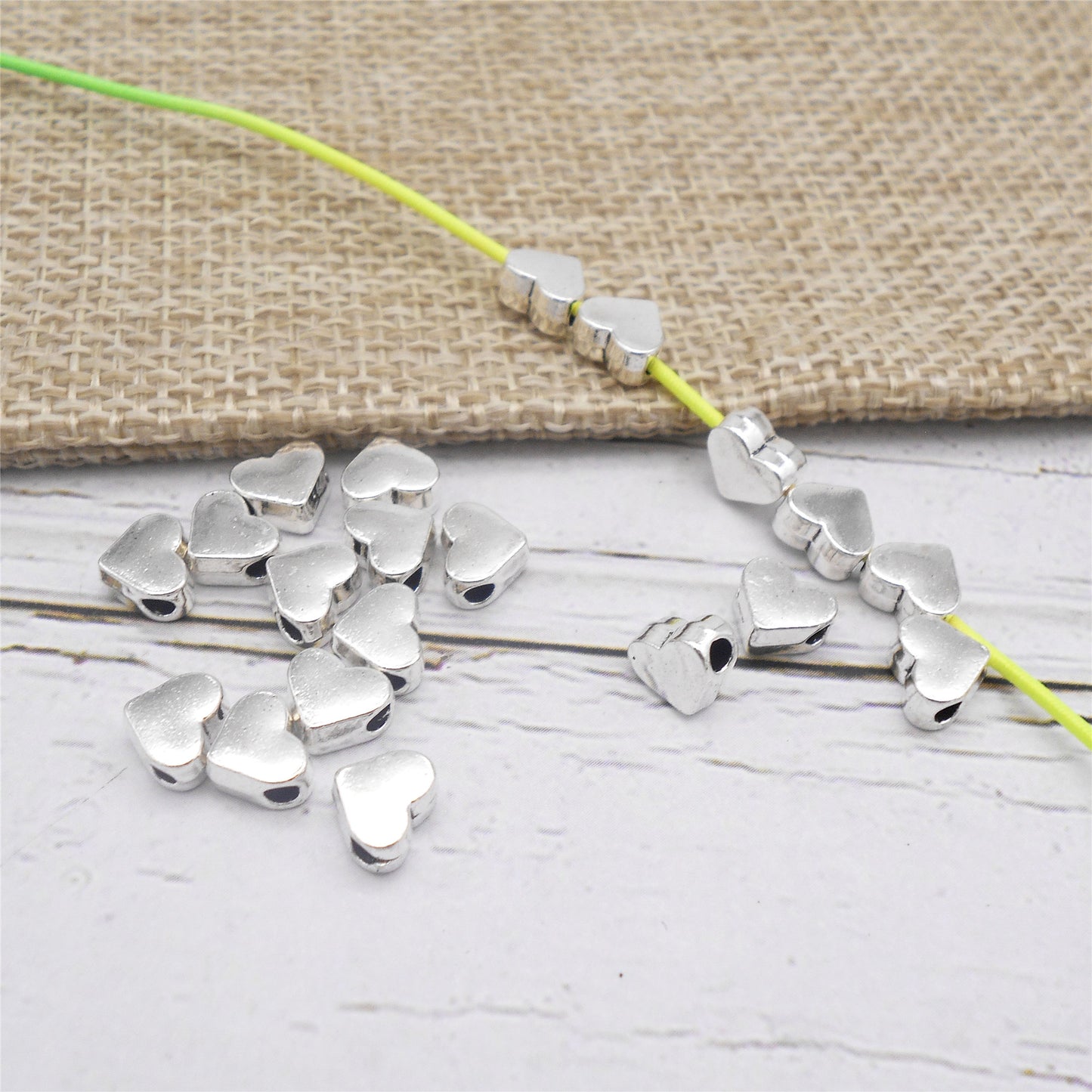 50Pcs 7mm Polished Heart Beads Smooth Metal Spacer Beads Retro Silver Accessories for Jewelry Necklace Bracelet Making DIY Crafts Supplies