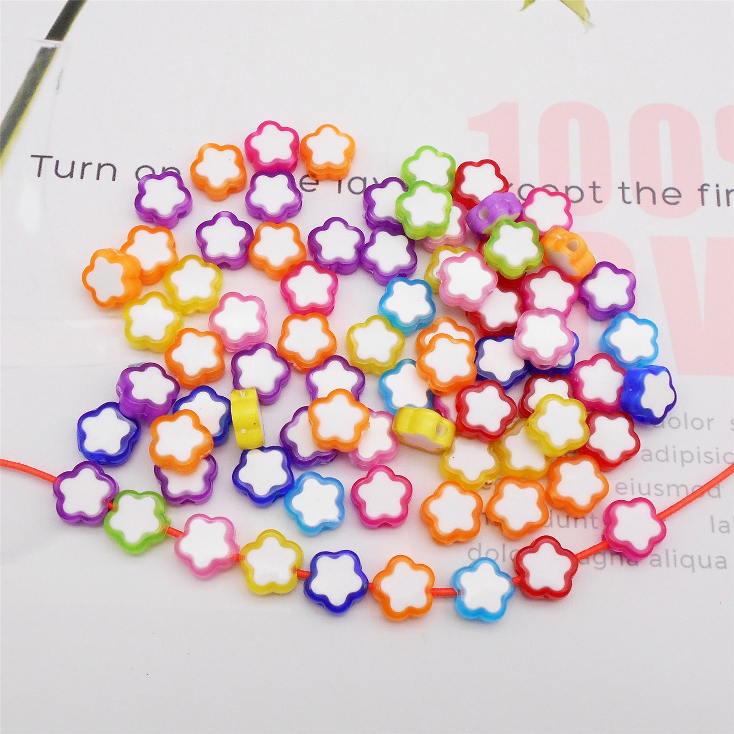 50Pcs 10mm Flower Shaped Beads Plum Blossom Pattern Spacer Beads Plastic Accessories for Necklace Bracelet Earrings Making, Phone Chain Crafts Decor