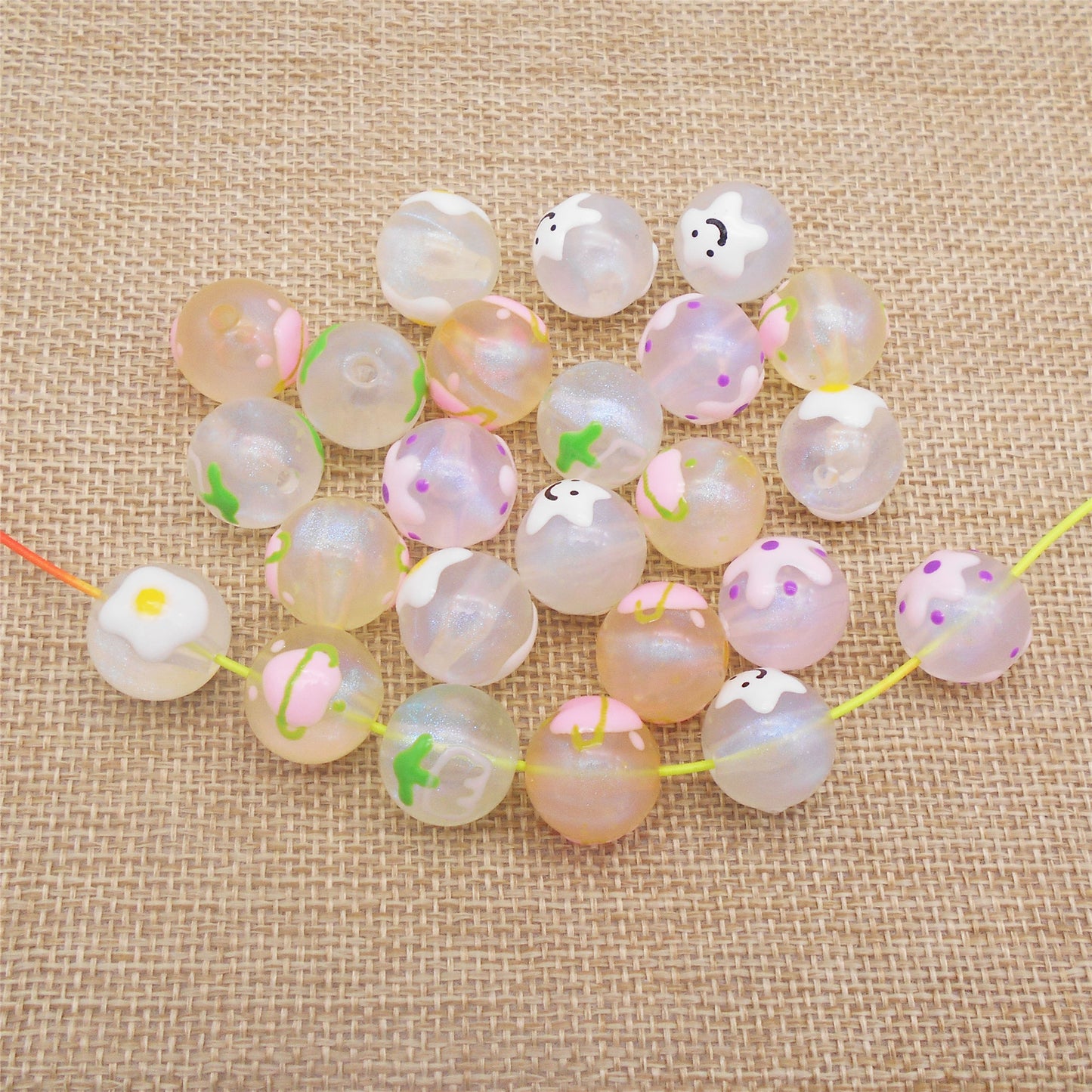 10Pcs 16mm Glow in Dark Beads Hand-Painted Plastic Spacer Beads for Bracelet Necklace Making DIY Phone Chain Crafts Decor