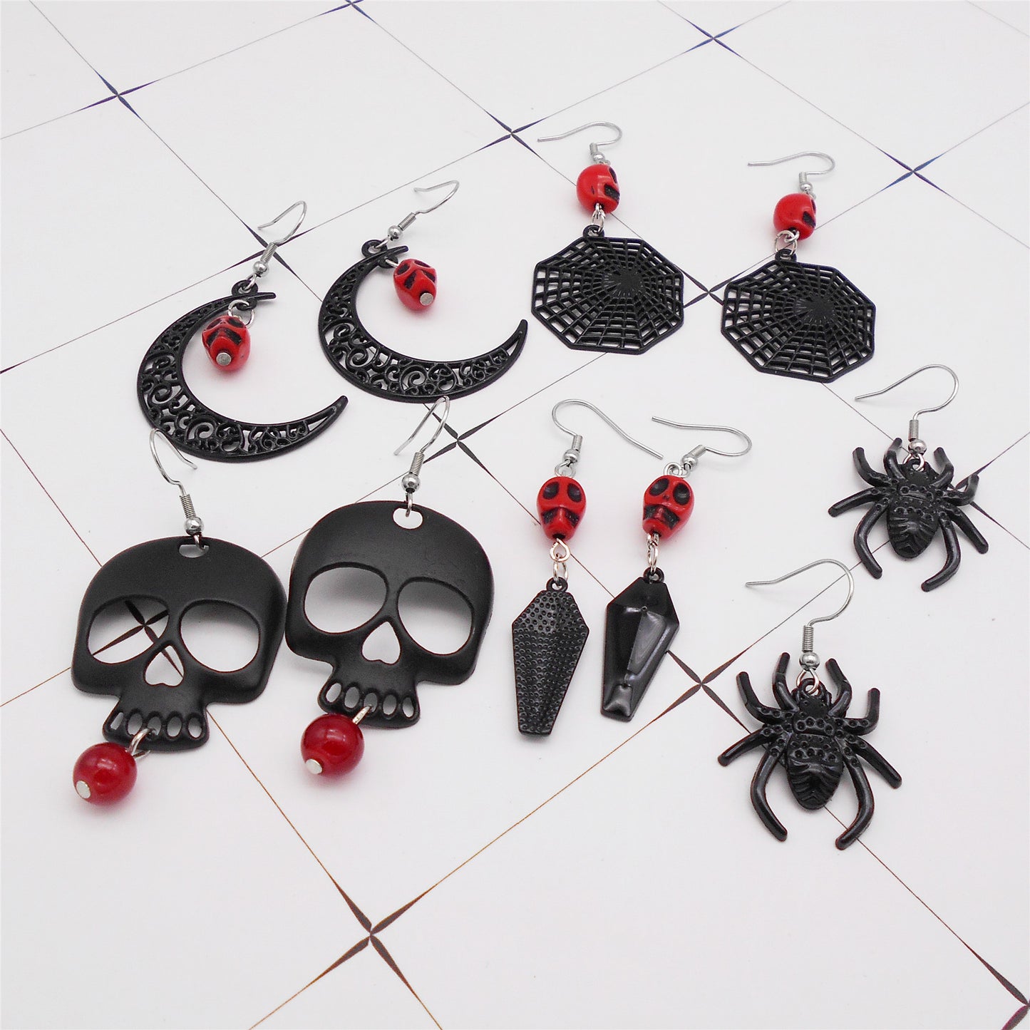 1 Pair Electroplated Black Spider Dangle Earrings Gothic Alloy Moon Skull Head Hook Earrings Hypoallergenic Women Ear Piercing Jewelry Festival Gifts