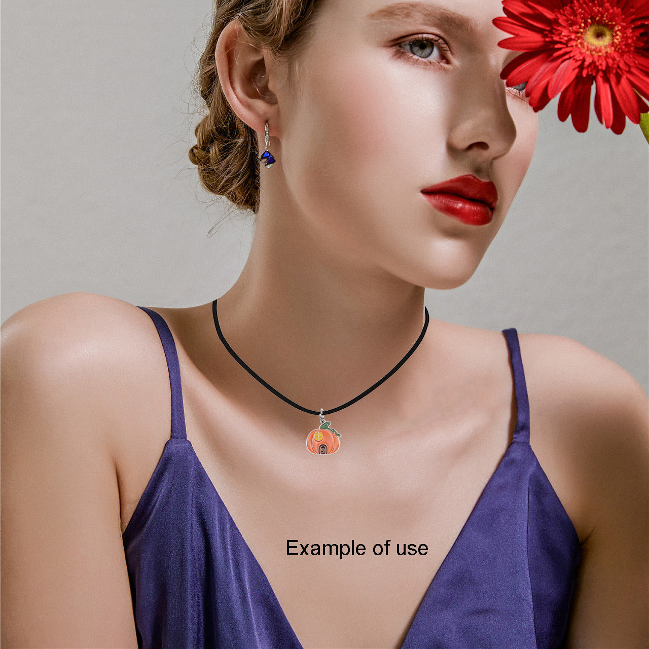 1 Piece Halloween Pumpkin Ghost Necklace - Korean Velvet Enamel Dangle Clavicle Jewelry for Women, Cute Metal Charm Necklace, Daily Wear & Festival Gift