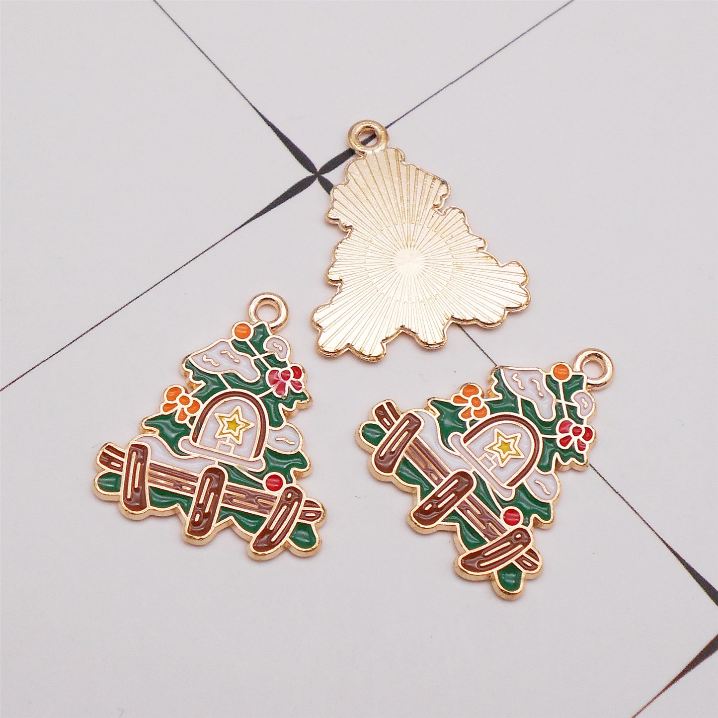 12Pcs Enamel Christmas Theme Charms Metal Mini Santa Claus Cute Snowman Pendants for Necklace Bracelet Earrings Making Accessories DIY Crafts Decor