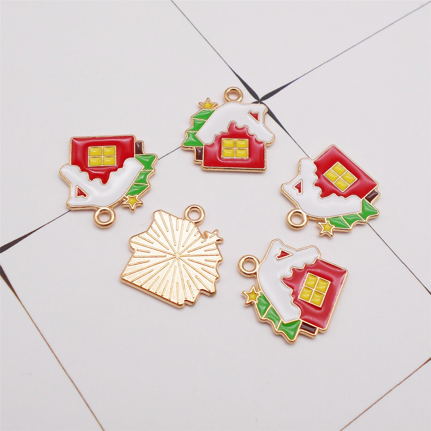 12Pcs Enamel Christmas Theme Charms Metal Mini Santa Claus Cute Snowman Pendants for Necklace Bracelet Earrings Making Accessories DIY Crafts Decor