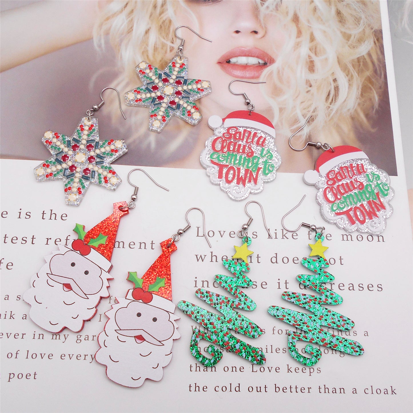 1 Pair Acrylic Christmas Dangle Earrings Snowflake Santa Claus Hook Earrings Hypoallergenic Women Earring Piercing Jewelry for Daily Wear & Festival Gifts