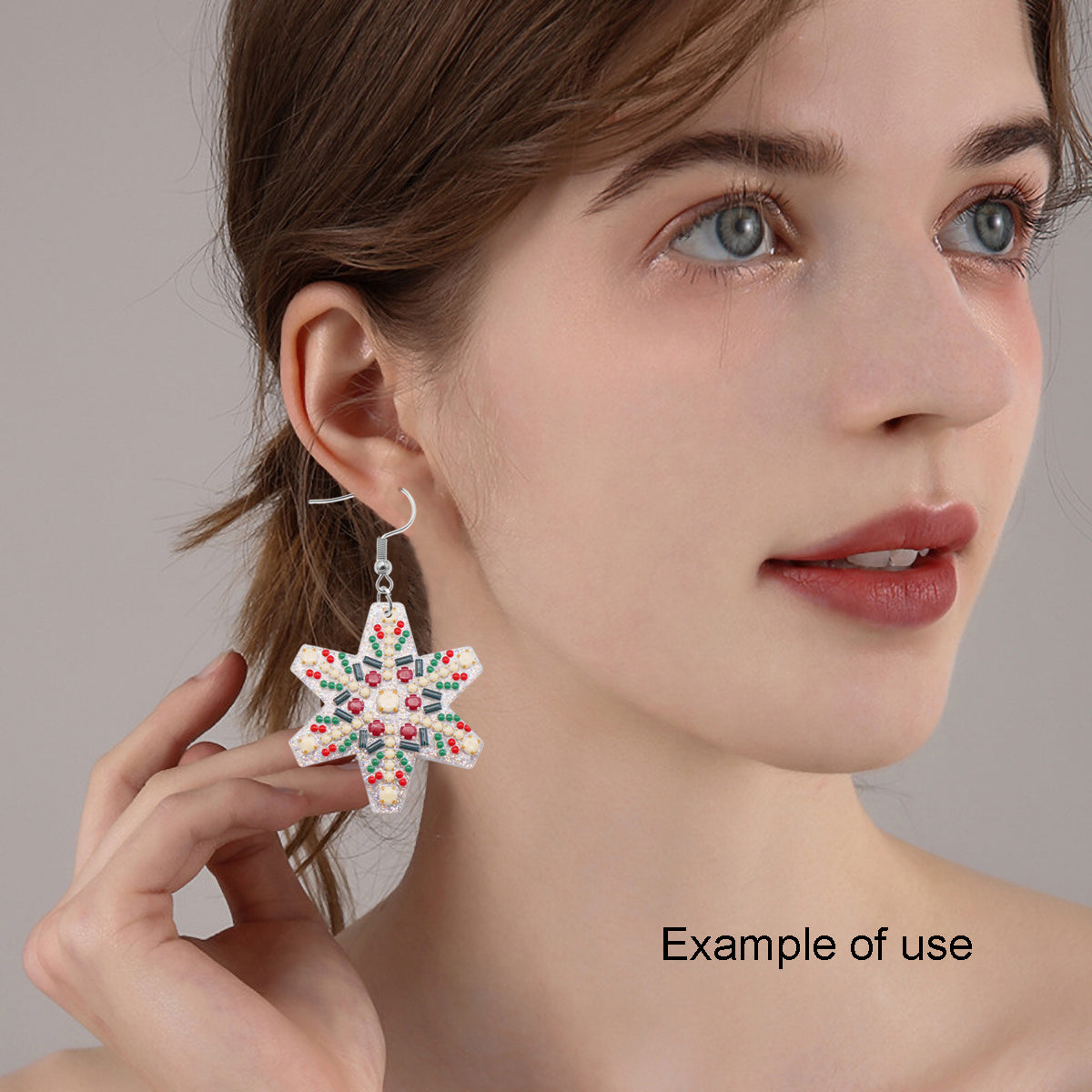 1 Pair Acrylic Christmas Dangle Earrings Snowflake Santa Claus Hook Earrings Hypoallergenic Women Earring Piercing Jewelry for Daily Wear & Festival Gifts