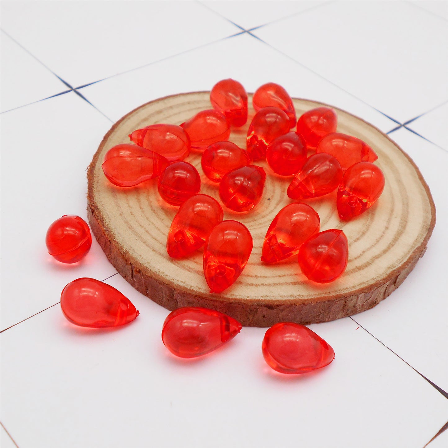 100Pcs Red Teardrop Charms for Jewelry Making - 13x8mm Transparent Acrylic Pendant Drops for Necklace, Bracelet, Earrings - DIY Craft Supplies, Beading Decor Findings