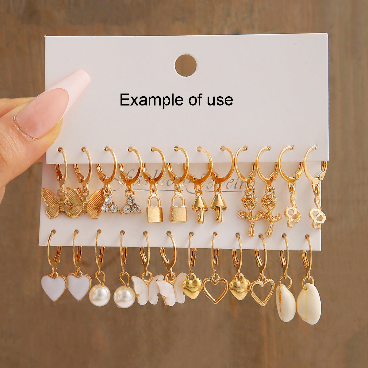 42Pcs 16x12mm Metal French Hook Round Flat Ear Clips Golden No-Piercing Jewelry Findings for DIY Earrings, Dangling Charms