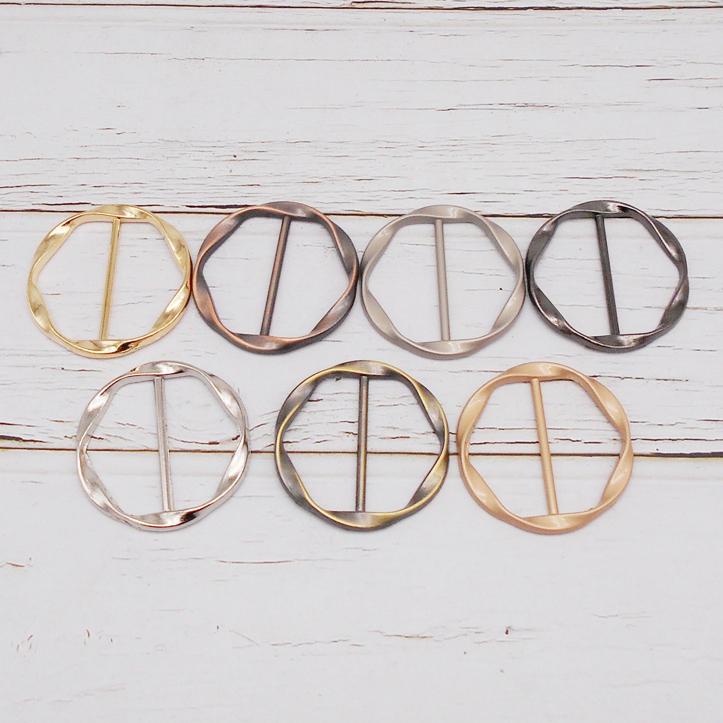 7Pcs Metal Alloy Dress Scarf Clip Buckle Scarf Ring Shawl Hem Weight Clip Silk Scarf Clasp Clips T-Shirt Brooch for Clothing Accessory