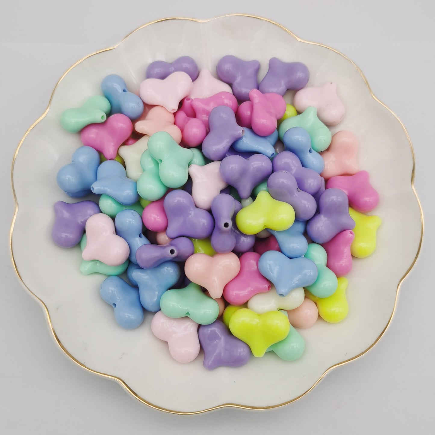 100pcs Random Plastic Mixed Color Heart Peach Beads for Jewelry Neckalce Bracelet Earrings DIY Craft