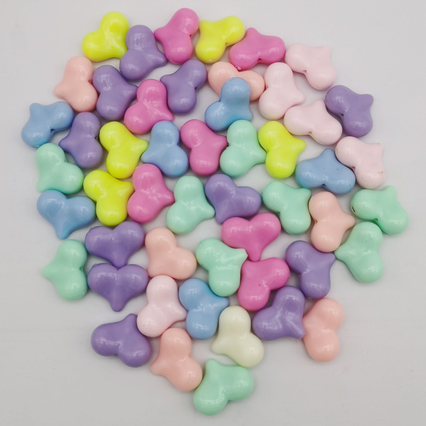 100pcs Random Plastic Mixed Color Heart Peach Beads for Jewelry Neckalce Bracelet Earrings DIY Craft