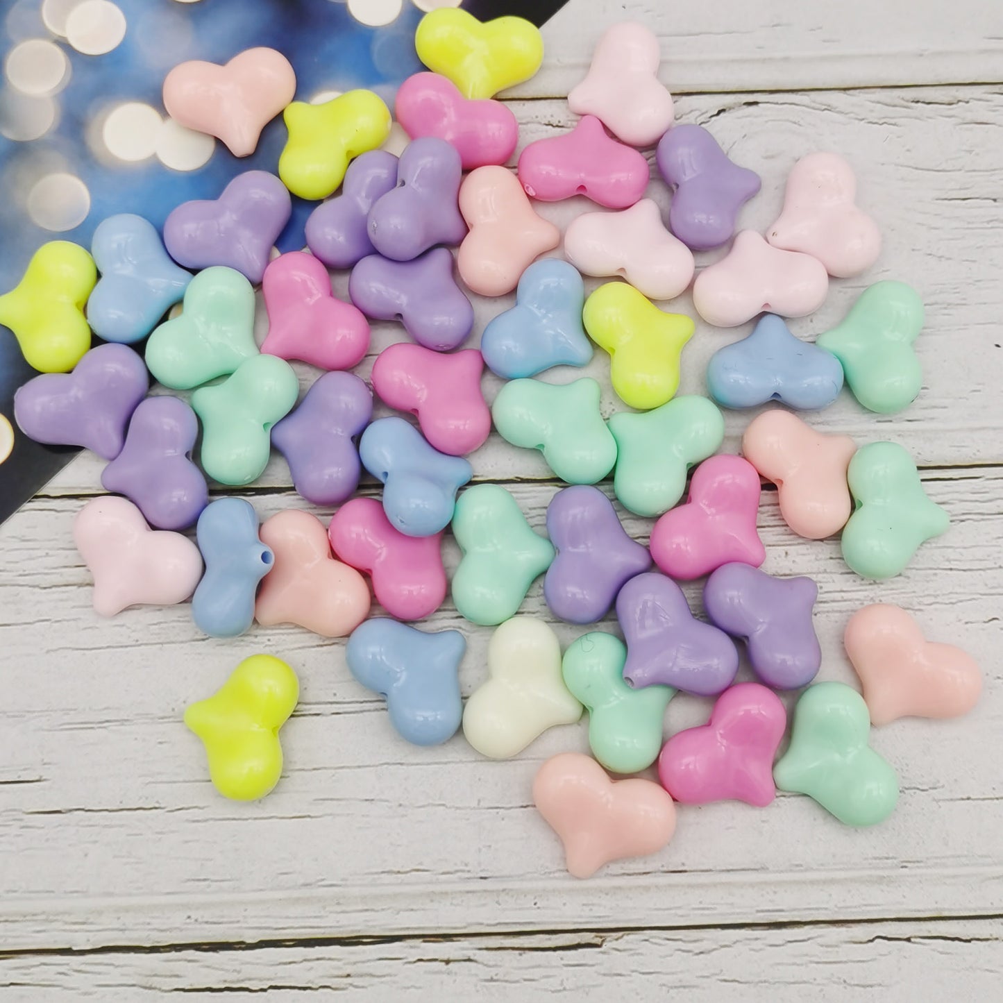 100pcs Random Plastic Mixed Color Heart Peach Beads for Jewelry Neckalce Bracelet Earrings DIY Craft