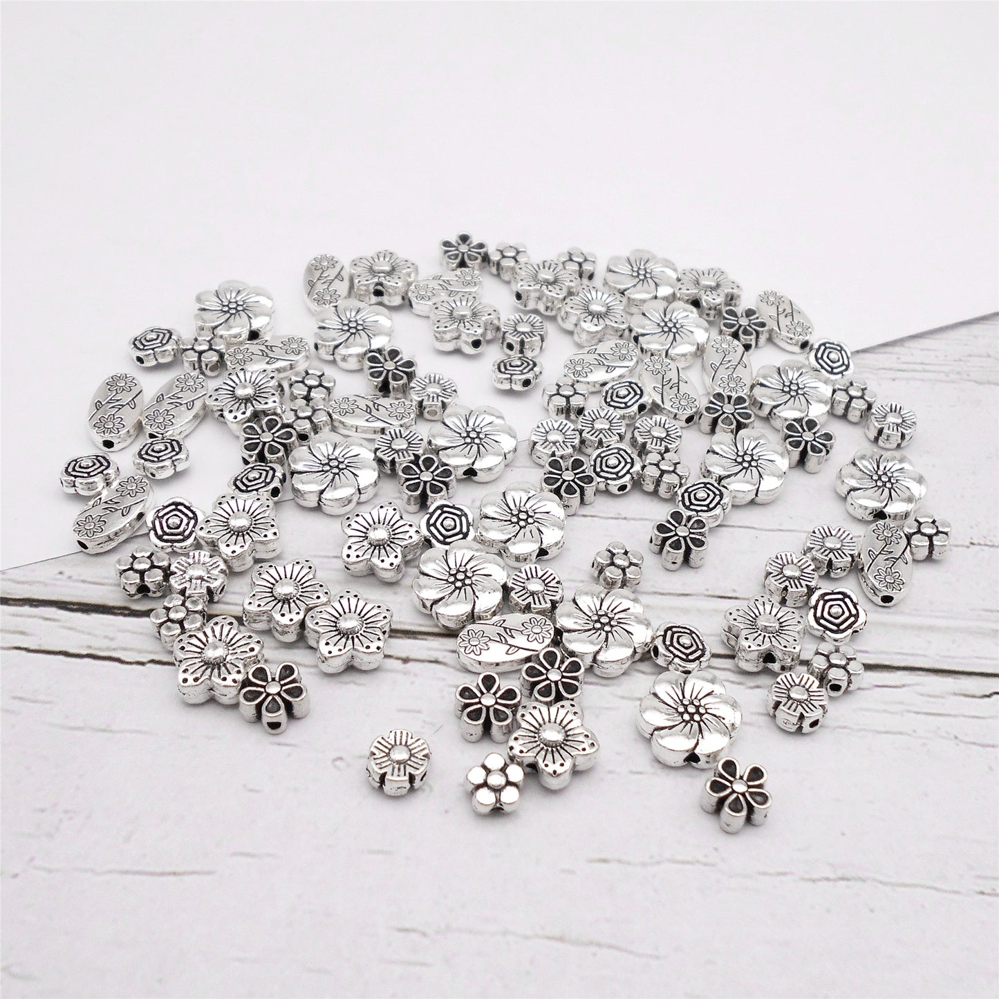 210PCS Mixed Alloy Antique Silver Spacer Beads Bulk Flower Loose Bead for Bracelets Necklaces Earrings Jewelry Making 7 Styles