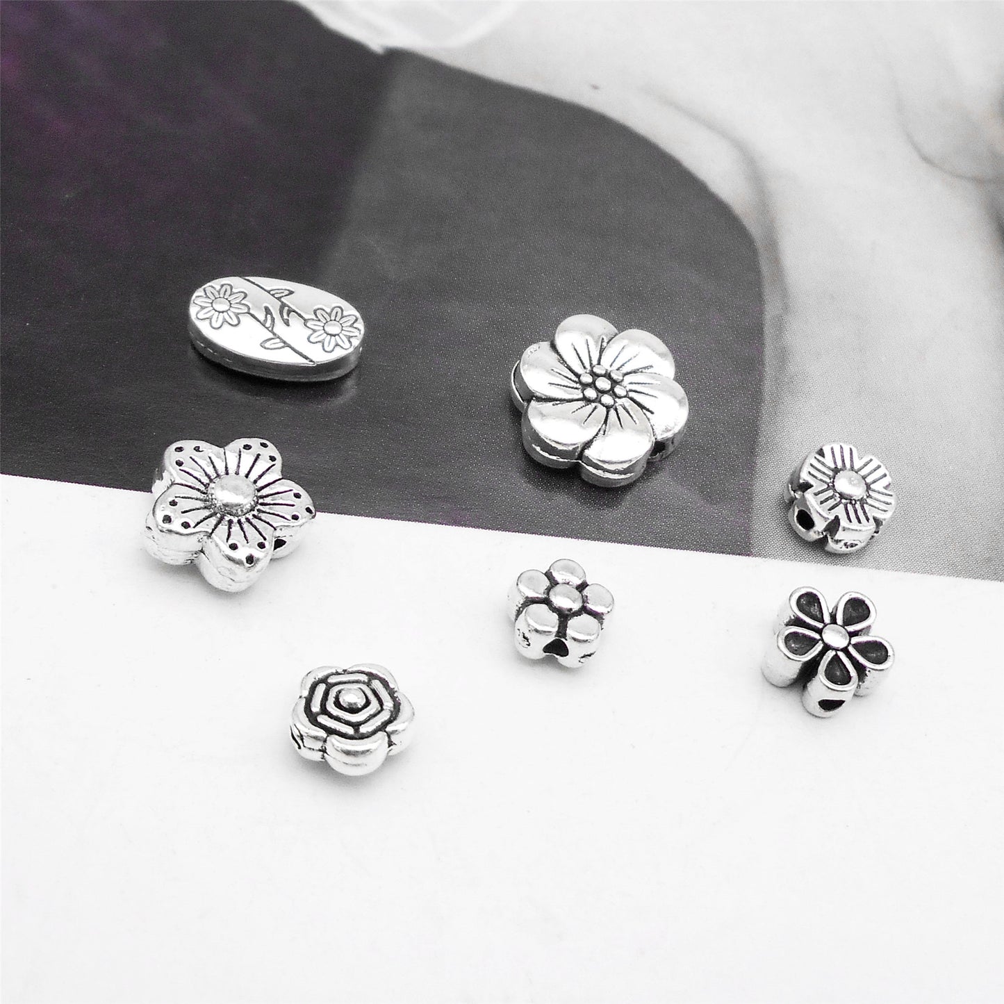 210PCS Mixed Alloy Antique Silver Spacer Beads Bulk Flower Loose Bead for Bracelets Necklaces Earrings Jewelry Making 7 Styles