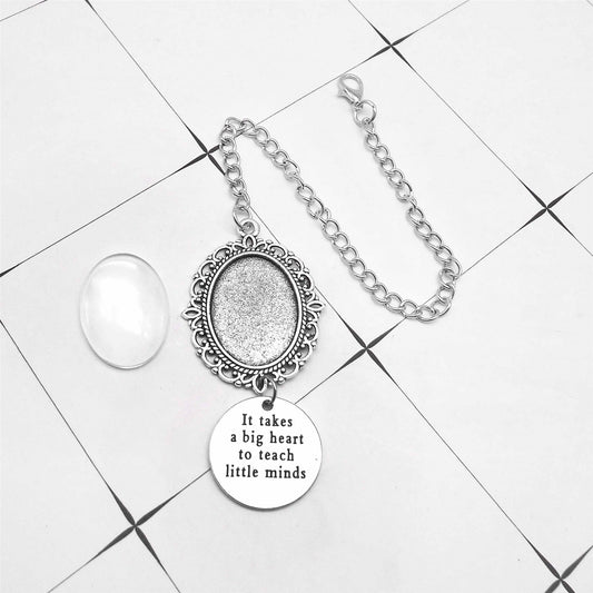 1 Piece Floral Bezel Memorial Photo Setting Tray Antiqued Silver Color Alloy Blank Base Pendant with Chain Bachelor's Caps Hanging Decoration Graduation Gifts for Friends 230*30mm
