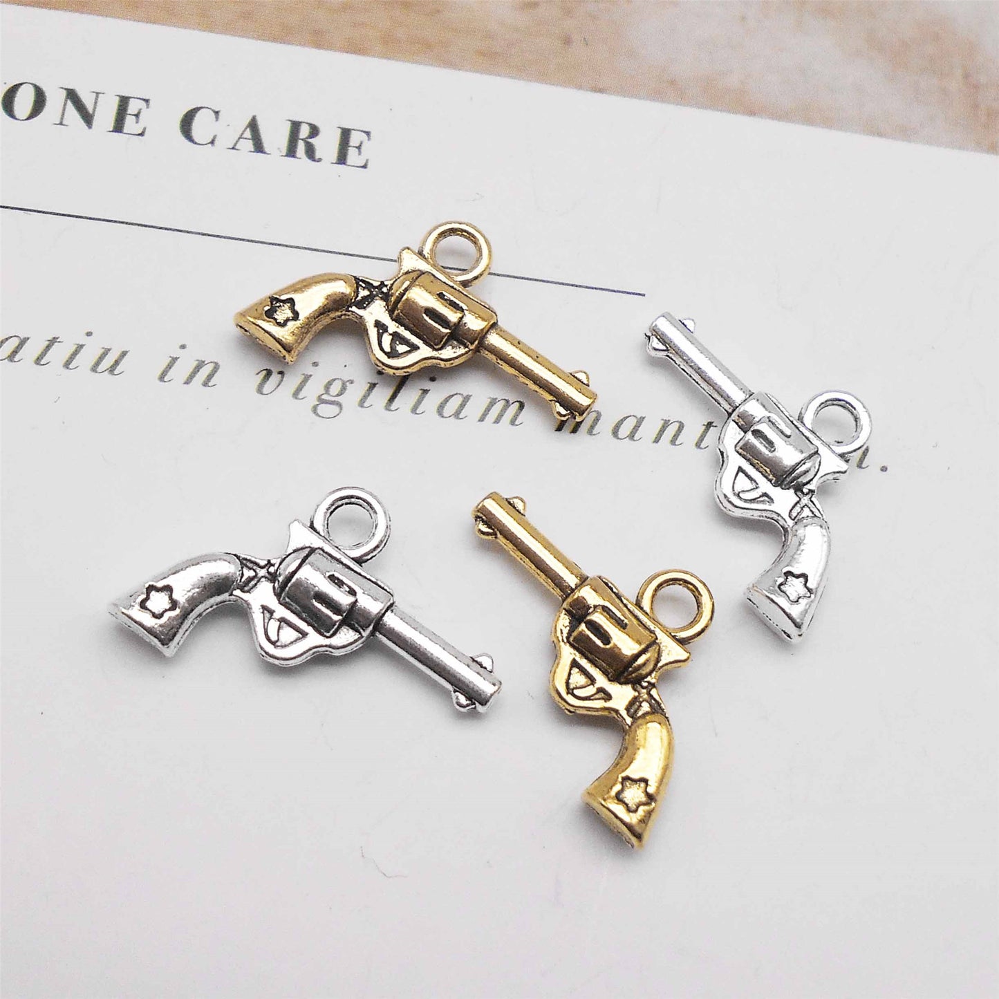 12PCS Antique Gold & Silver Western Cowboy Gun Charms Revolver Shaped Alloy Pendants for Jewelry Necklace Bracelet Earring Making DIY Crafts Decoration