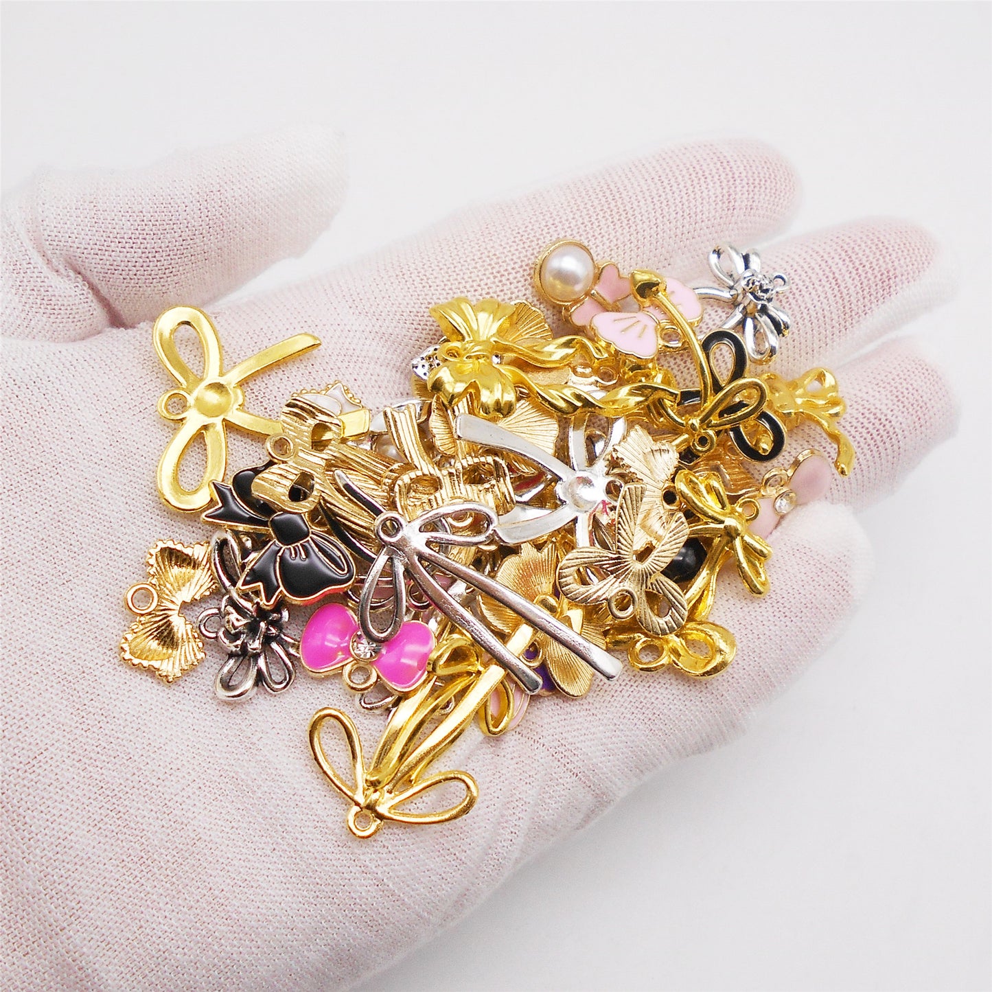 50pcs Mix Metal Alloy Bow Charms Enamel Bowknot Pendants for Jewelry Making Accessories DIY Crafts Supplies