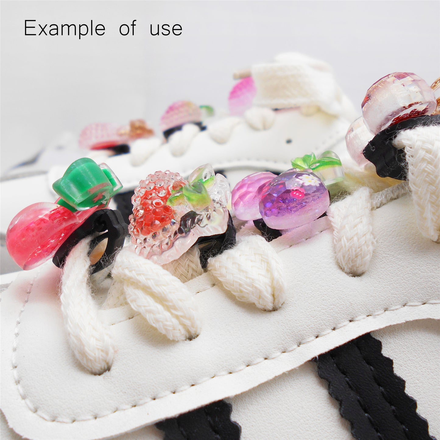 100pcs 16*10mm Black & White Plastic Shoe Buckles Accessories Shoelace Clips Shoe Charm Connectors for Footwear Decor