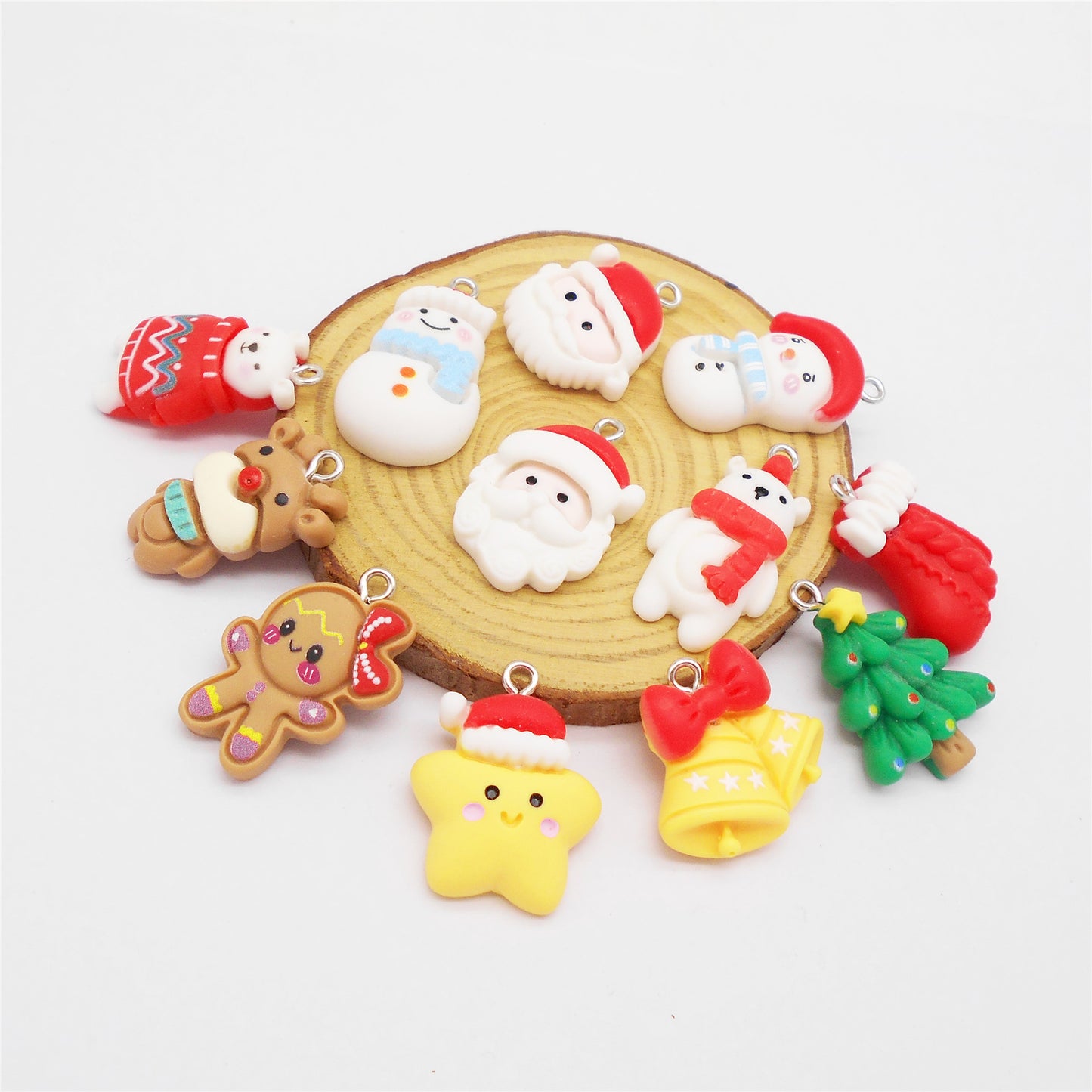 10Pcs Random Christmas Resin Charm Cute Star Bell Elk Pendant DIY Jewelry Making Accessories Gifts Crafts Decor Supplies