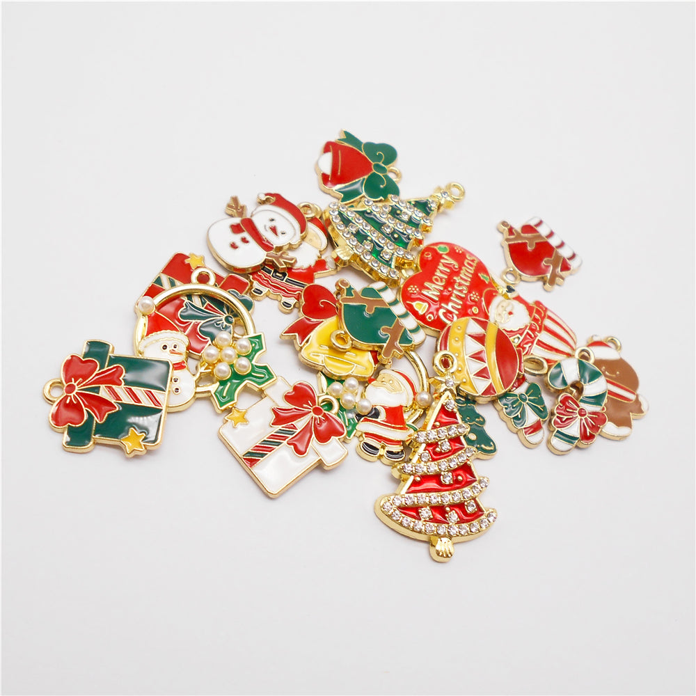 Christmas Enamel Charm Pendant Zinc Alloy Cute Santa Claus Snowman Shaped Pendant for Jewelry DIY Accessories, Christmas Tree Decor