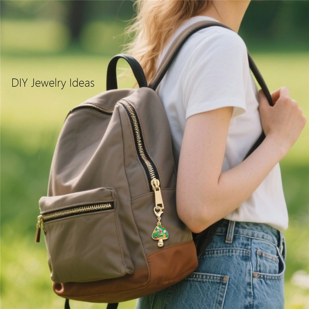 1pc Green Series Enamel Charm Flower Fruit Animal Designed Metal Clip on Pendant for Bag Key Hanging Decor, Jewelry DIY Supplies